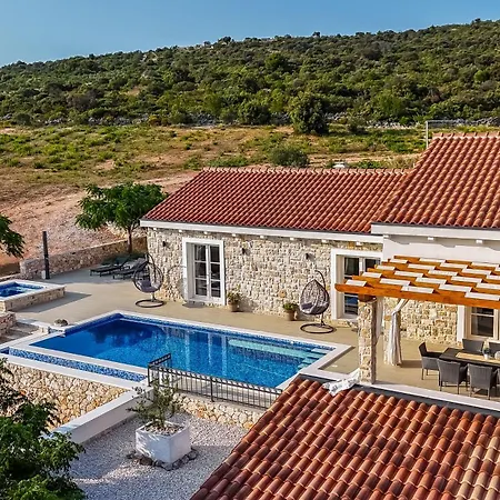 Provansa Villa
