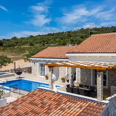 Villa Provansa *