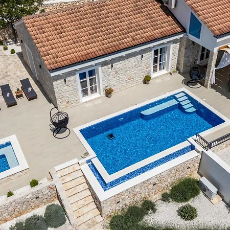Provansa Villa *